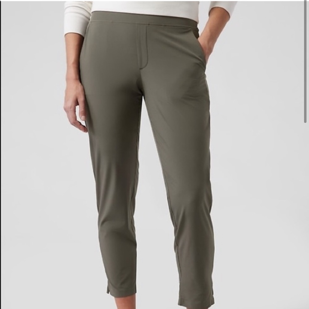 Athleta Women's Brooklyn Ankle Pant Pull-On Size 12 Mountain Olive (Green)